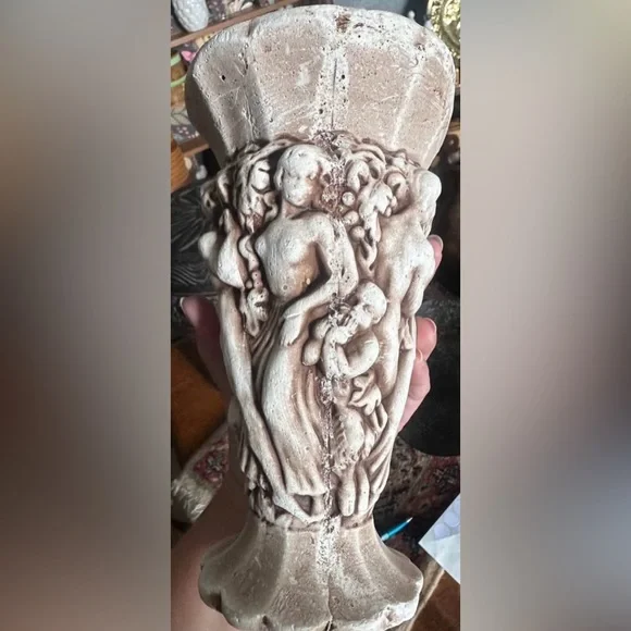 Vintage Vase with Nude Silhouettes - Picture 3 of 6